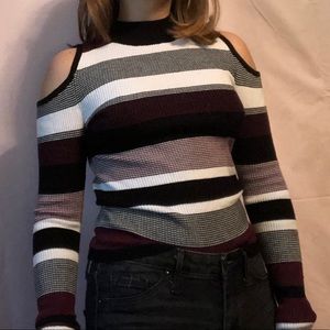 Striped open shoulder tight sweater